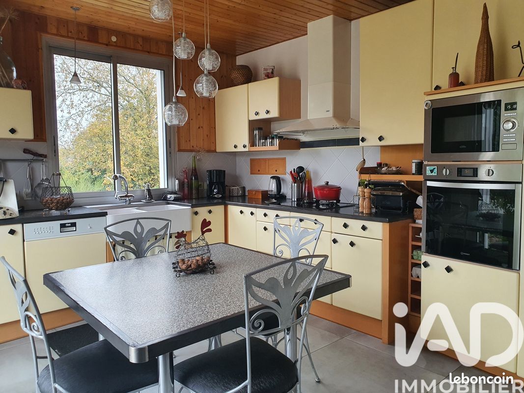 Maison 8 pièces 220 m² (image 7)