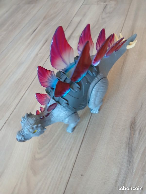 Figurine Dinosaure articulée et sonore (image 5)
