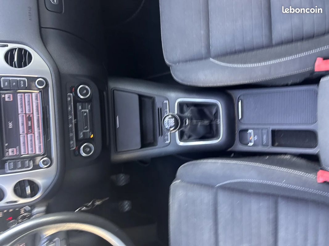 Volkswagen TIGUAN 2.0 TDi 16V DPF BlueMotion 140 cv CUP BMT (image 23)