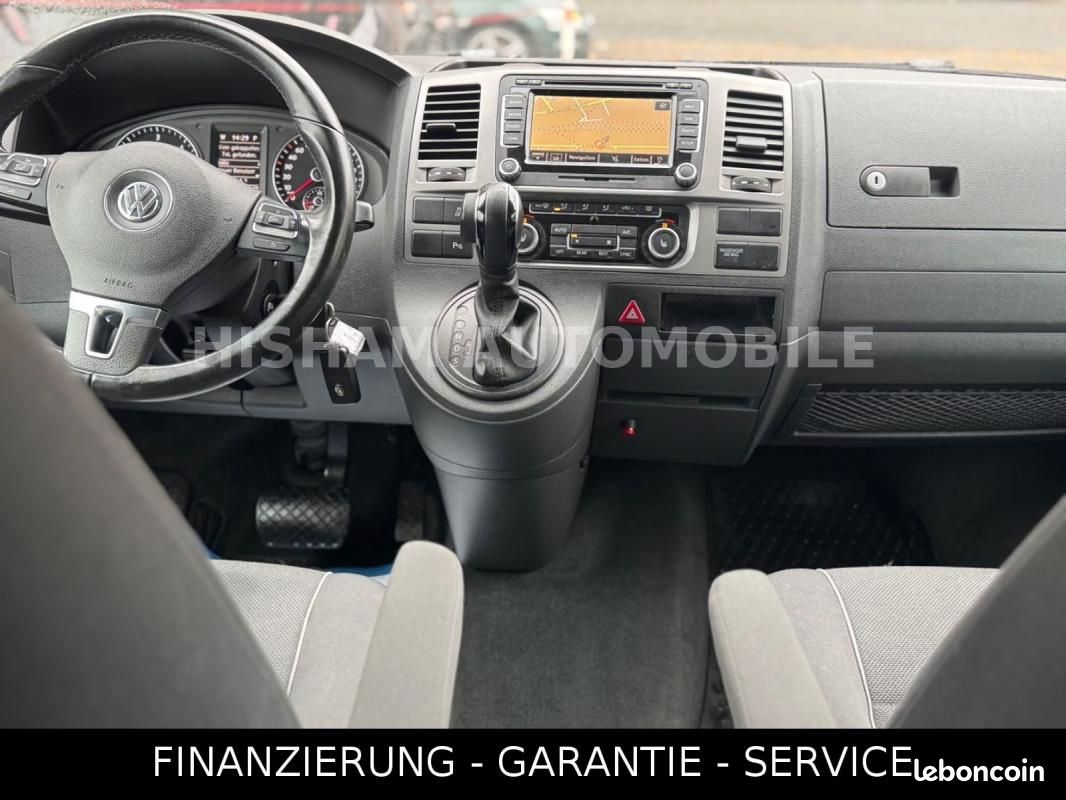 Volkswagen T5 Multivan 2.0 TDI 140CH - DSG STARTLINE CHAUFFAGE STATIONNAIRE ATTELAGE DISTRIBUTION... (image 28)