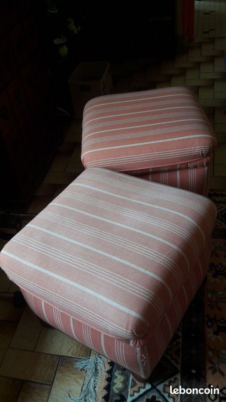 Grand pouf carré bois et tissu (image 3)