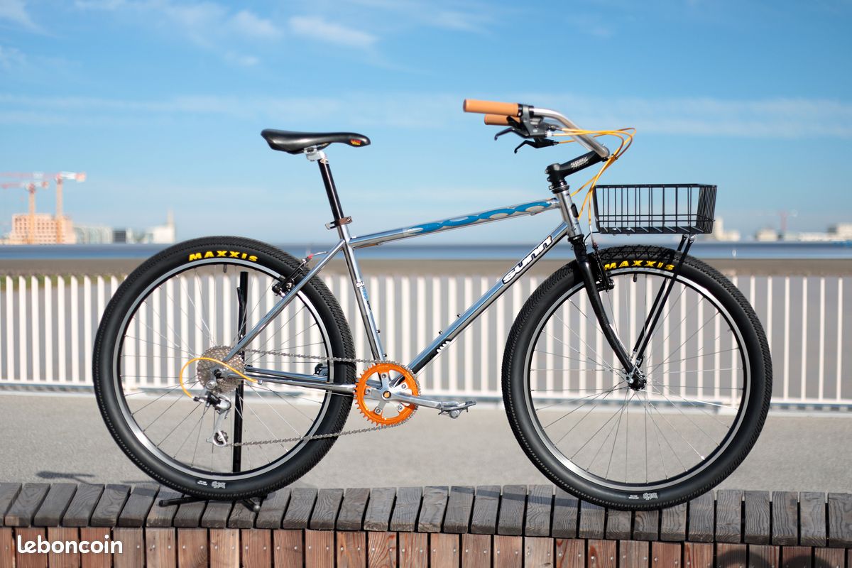 VTT Vintage SUNN 26" - Cadre Acier - Triple Plateau 21 Vitesses - Bon état - Argenté