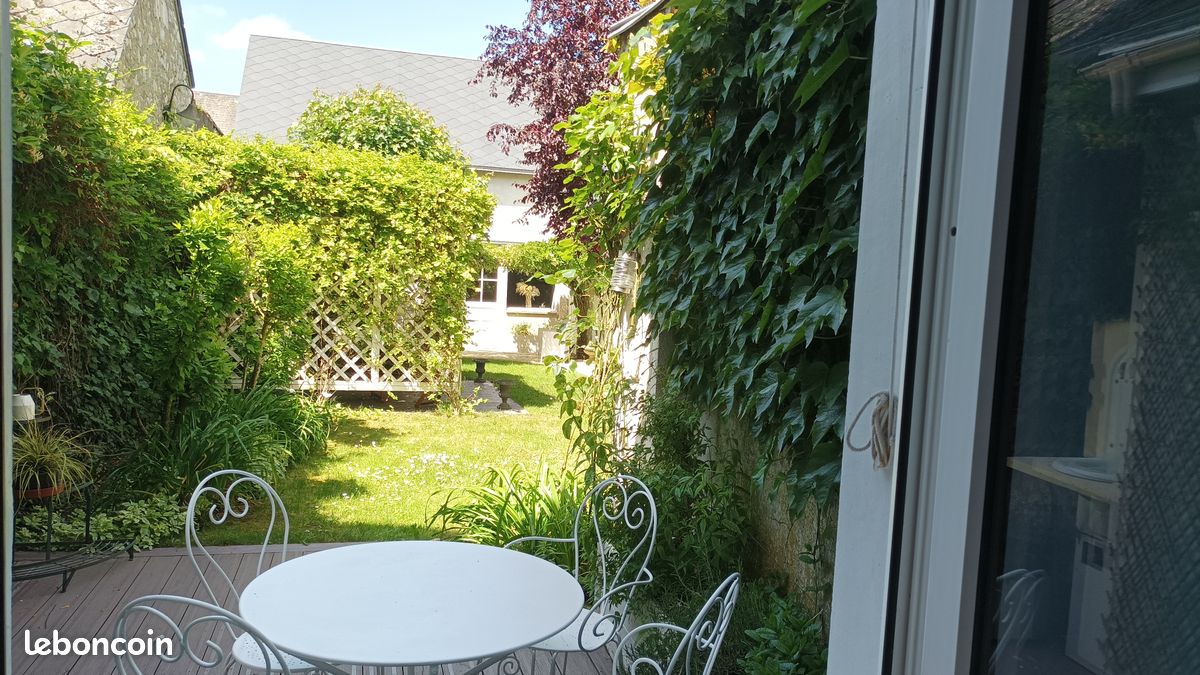 Maison 9 pièces 250 m² · à Mayet · 250 m² · 325 000 €