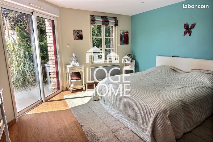 Maison 6 pièces 196 m²