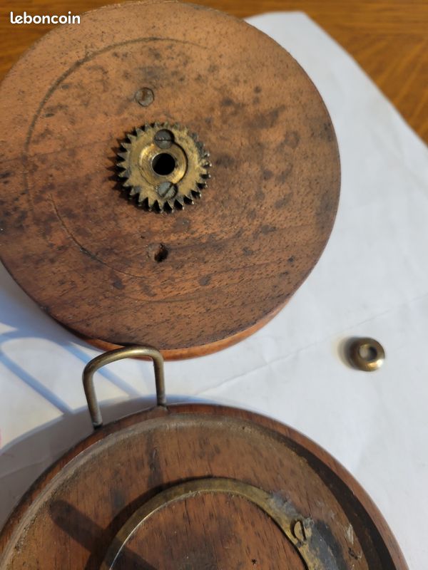 ANCIEN MOULINET BOIS Laiton a pivot marque voir photo EUR 15,00 - FR