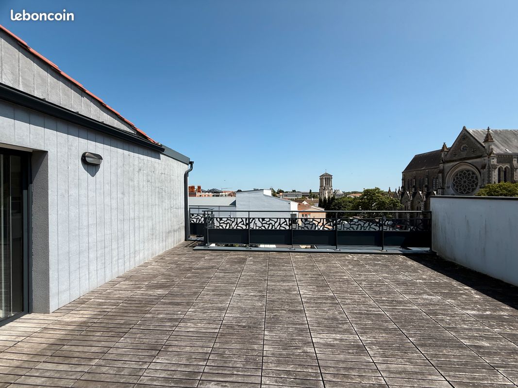 Appartement a louer challans - 7 pièce(s) - 100 m2 - Surfyn