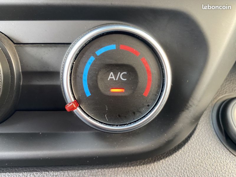 Renault TRAFIC III FG L1H1 2T8 2.0 BLUE DCI 130CH CONFORT (image 12)