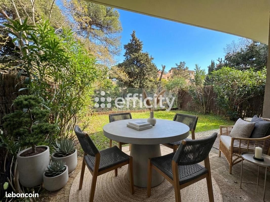 Appartement 2 pièces 45 m² · à Antibes · 45 m² · 300 000 €