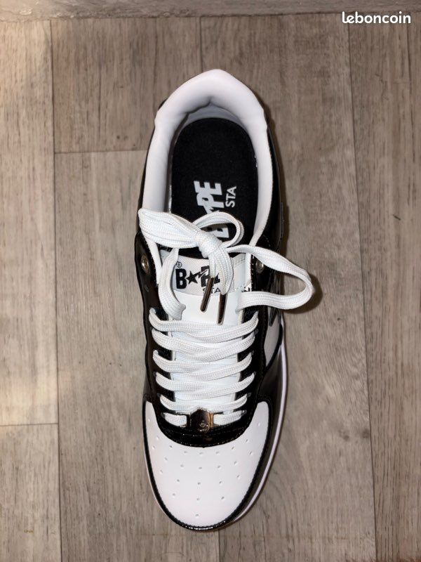 Bape STA Noir et Blanc (image 3)