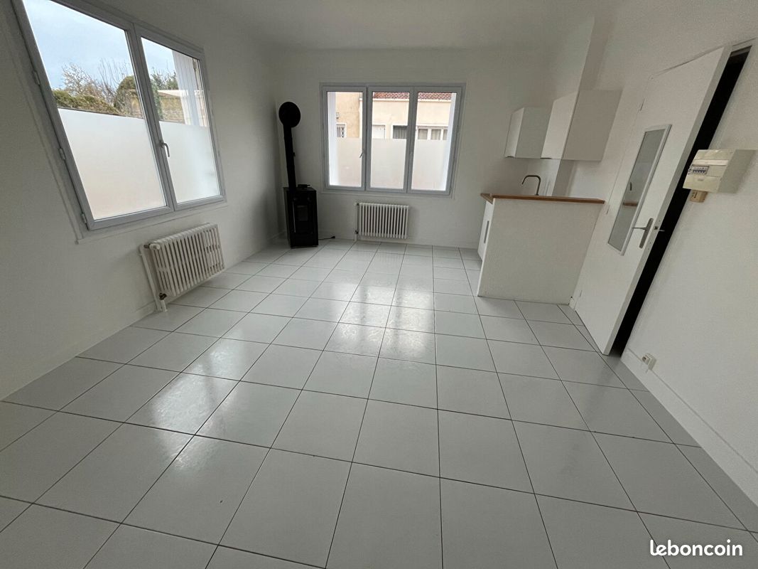 Appartement 2 pièces 33 m² · à Poitiers · 33 m² · 530 €/mois