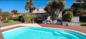 Maison 6 pièces 140 m² · à Saint-Georges-des-Coteaux · 140 m² · 350 000 €