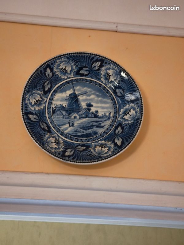 VEND assiettes murales a l' unité ou en lot prix demandé 15 l' une me contacter pour le lot (image 6)
