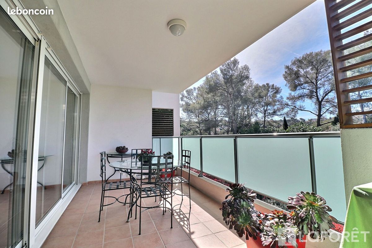 Appartement 5 pièces 96 m² · à Saint-Raphaël · 96 m² · 444 000 €