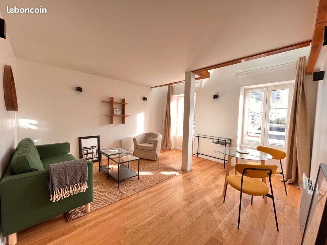 Appartement 2 pièces 48 m² · à Puteaux · 48 m² · 1 350 €/mois