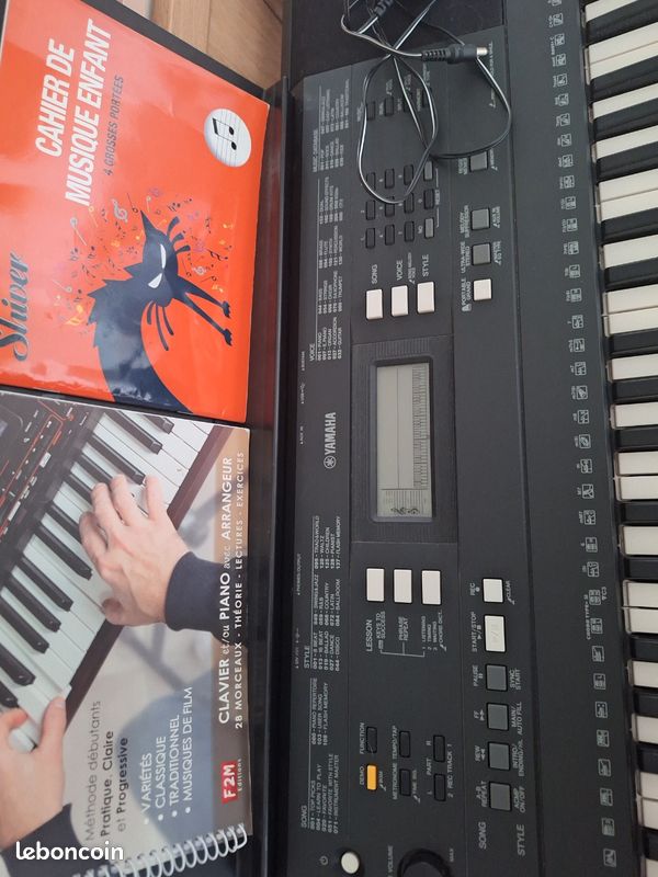 Clavier Yamaha PSR-E343 (image 4)