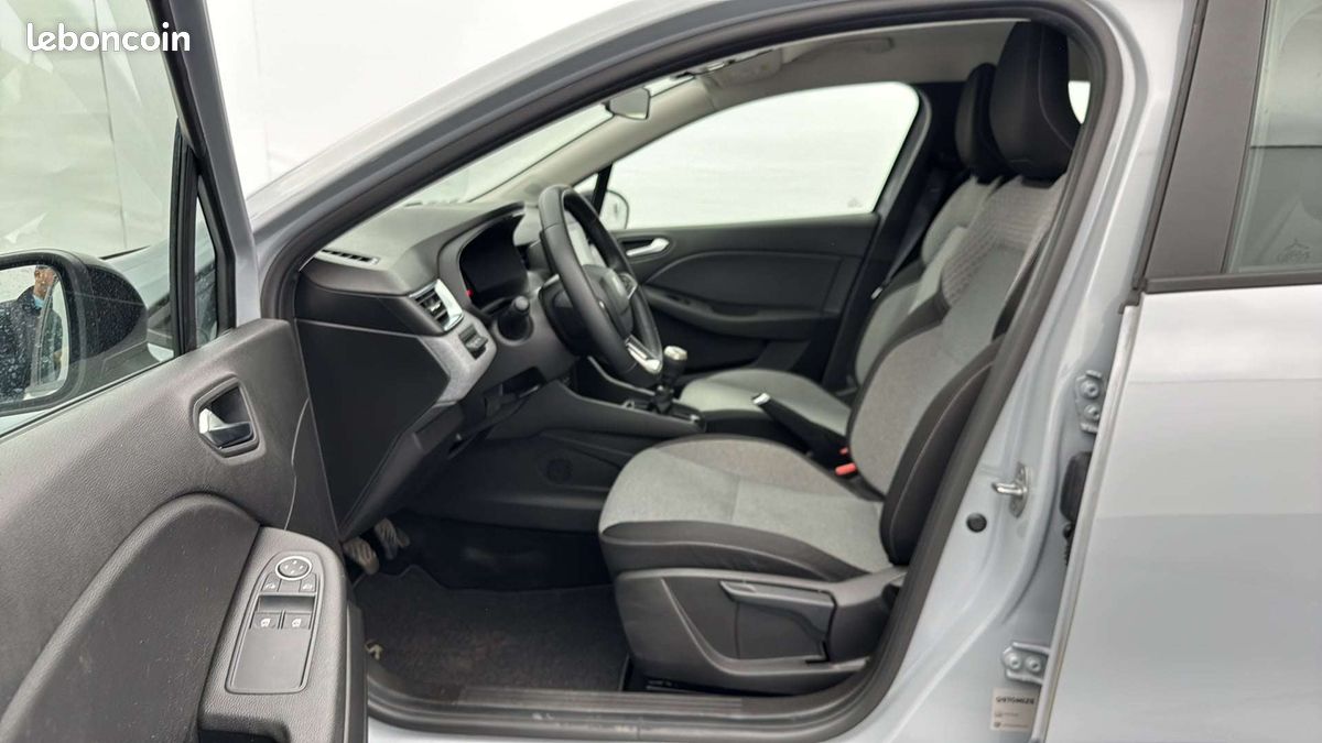 Renault clio blue dci 100 ch gsr2 evolution (image 25)