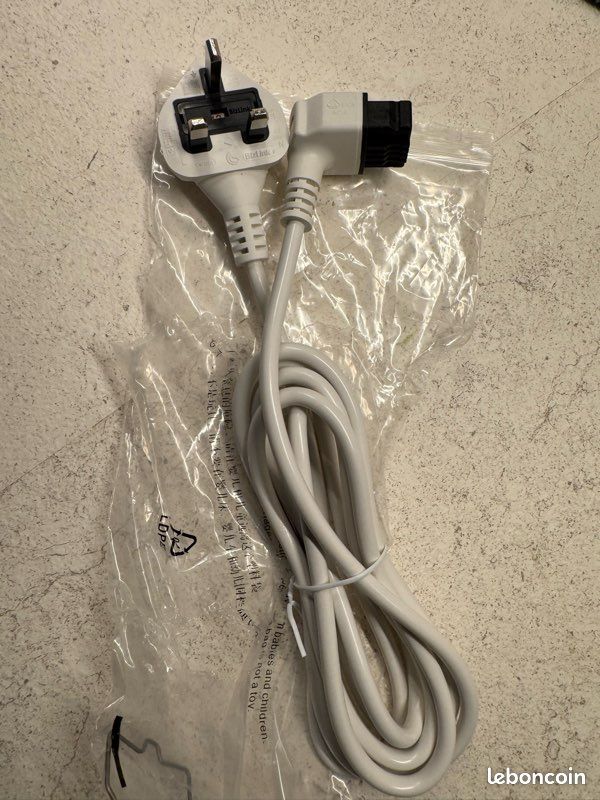 Cordon alimentation réfrigérateurs Bosch (prise anglaise) (image 1)