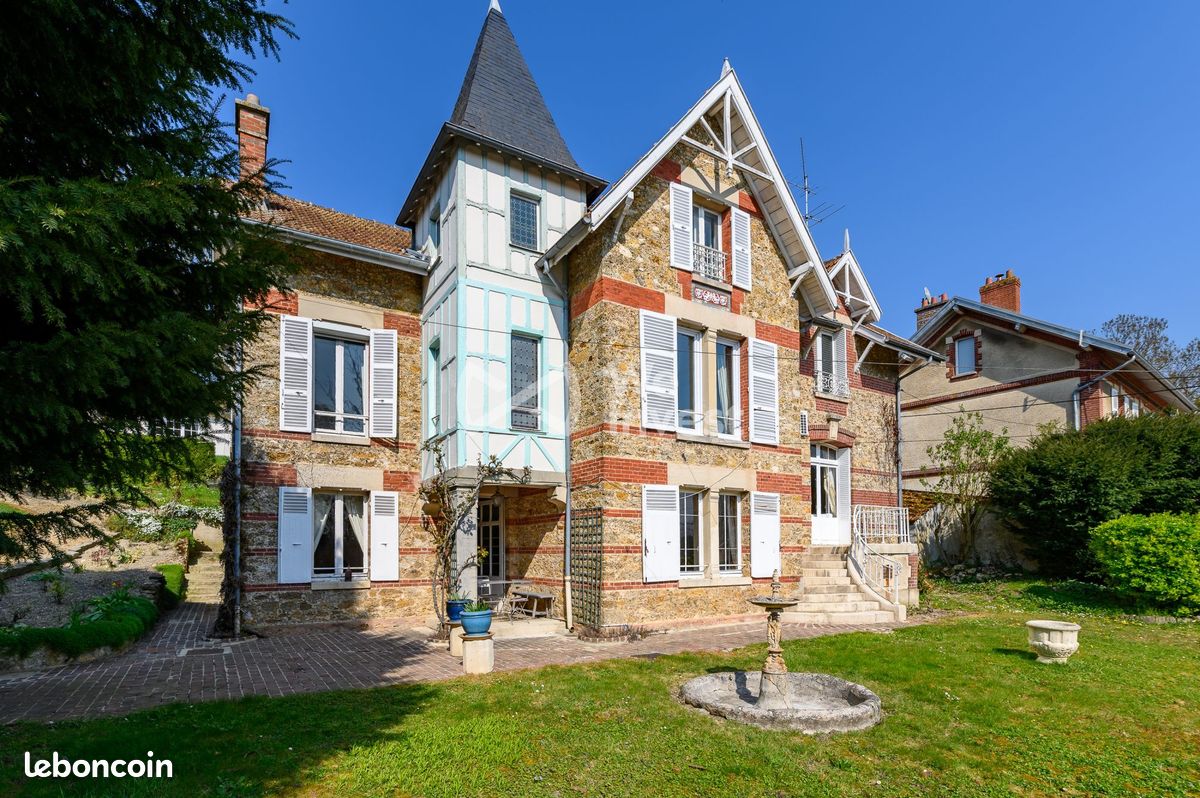 Maison 11 pièces 280 m² · à Coulommiers · 280 m² · 520 000 €