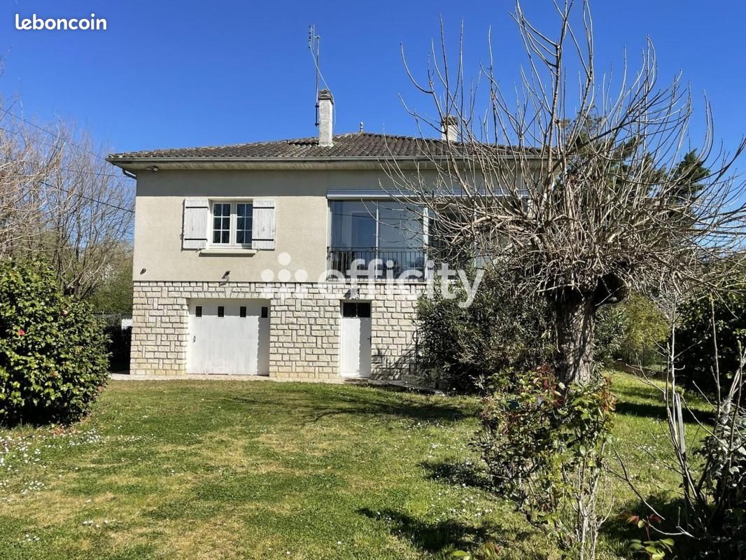 Maison 7 pièces 175 m² · à Port-Sainte-Foy-Et-Ponchapt · 175 m² · 184 000 €