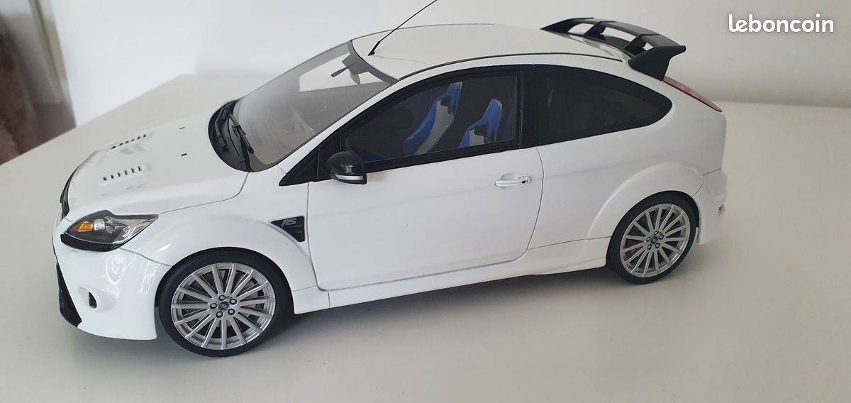 Ford Focus RS MkII 2010 Le Mans Tribute White 1/18 Ottomobile OT1009