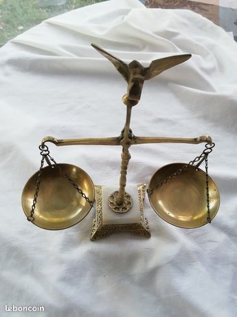 Balance De Pêche Vintage En Laiton – Romaine Ancienne