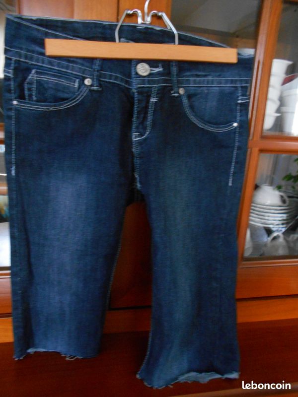 Bermuda jean bleu Taille 34 Stradivarius (image 1)