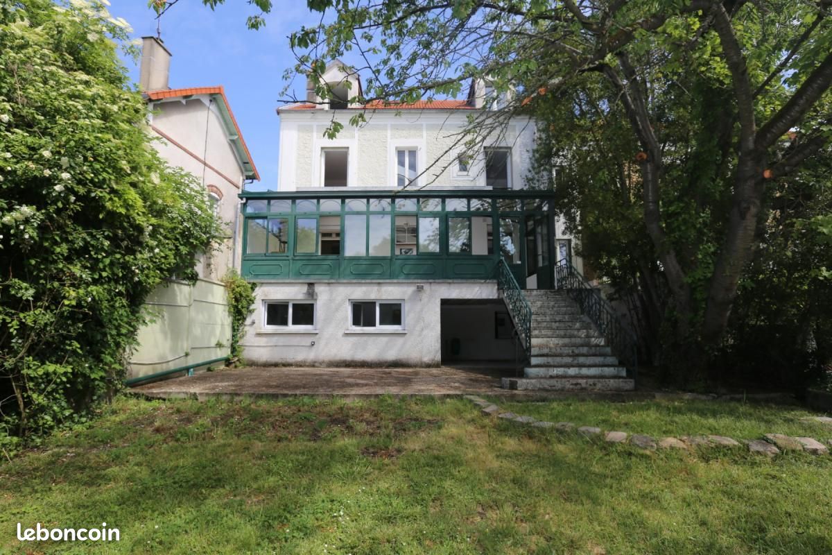 Maison 7 pièces 250 m² · à Rosny-sous-Bois · 250 m² · 598 000 €