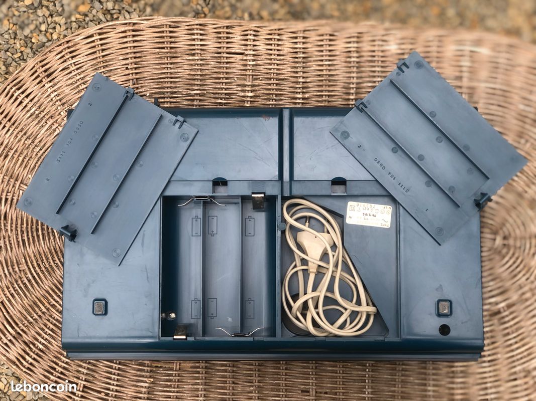 Ancien Tourne-disque Philips 523 - Non Testé - État Vintage