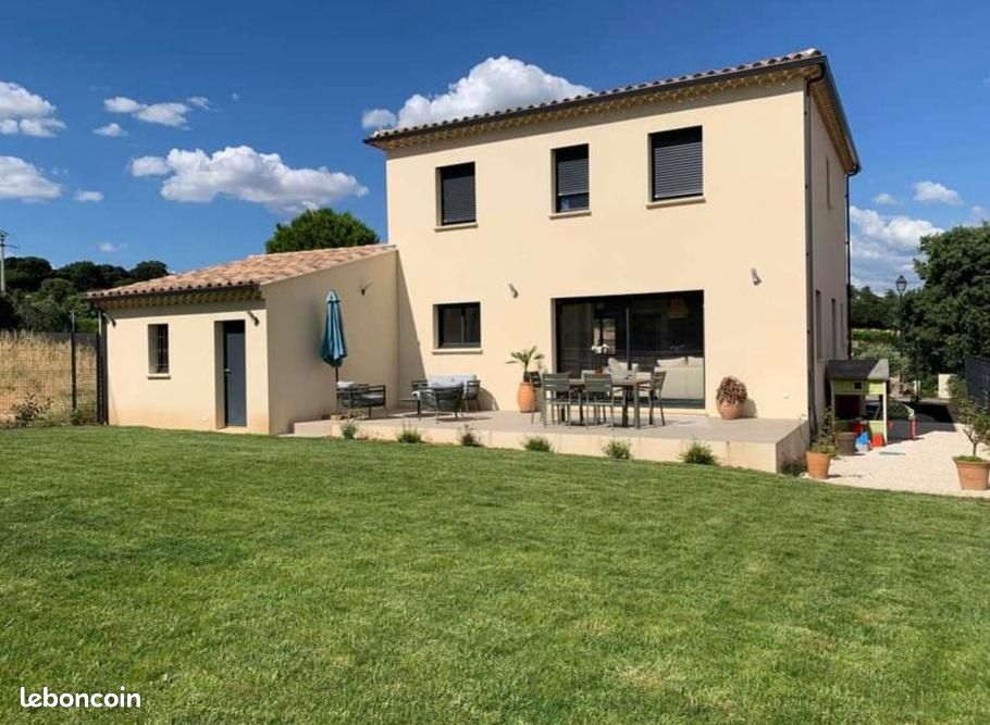 Maison 5 pièces 105 m² · à Maillane · 105 m² · 344 250 €