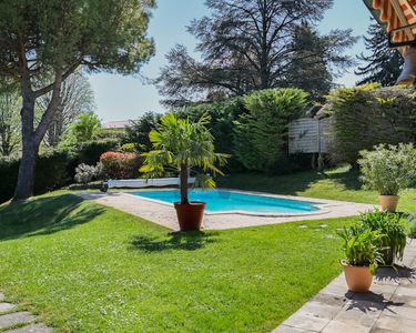 Maison 1 120 000 € - 230 m²