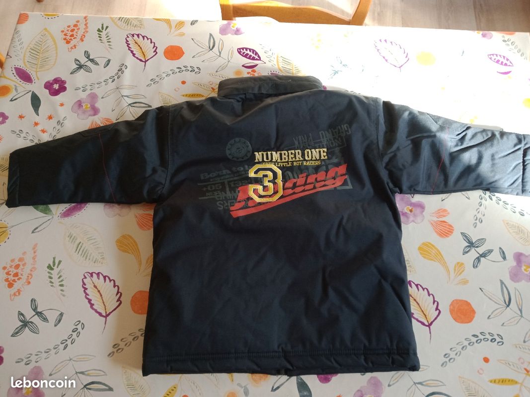 Manteau neuf 3 ans (image 2)