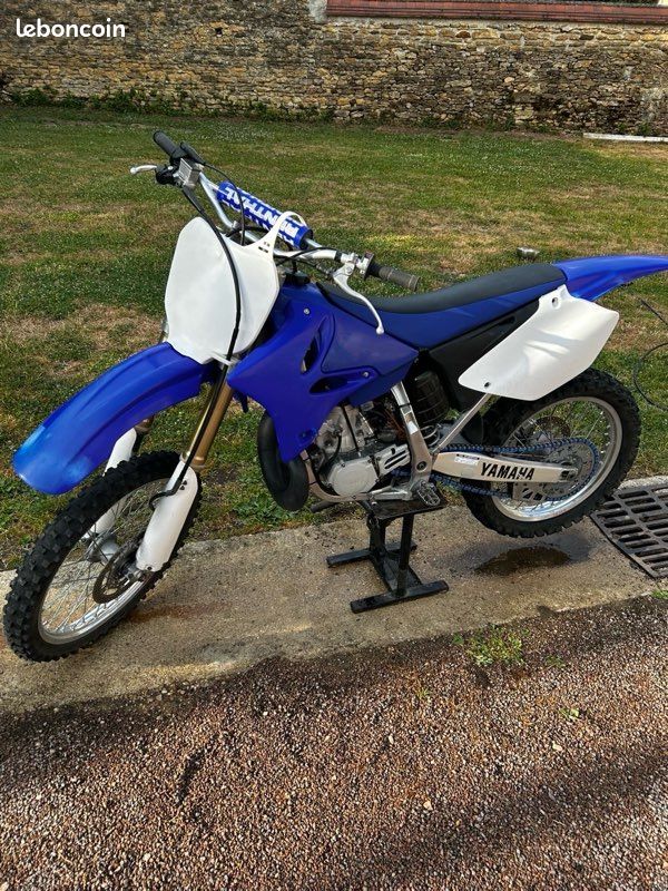 Yamaha 250 yz (image 1)