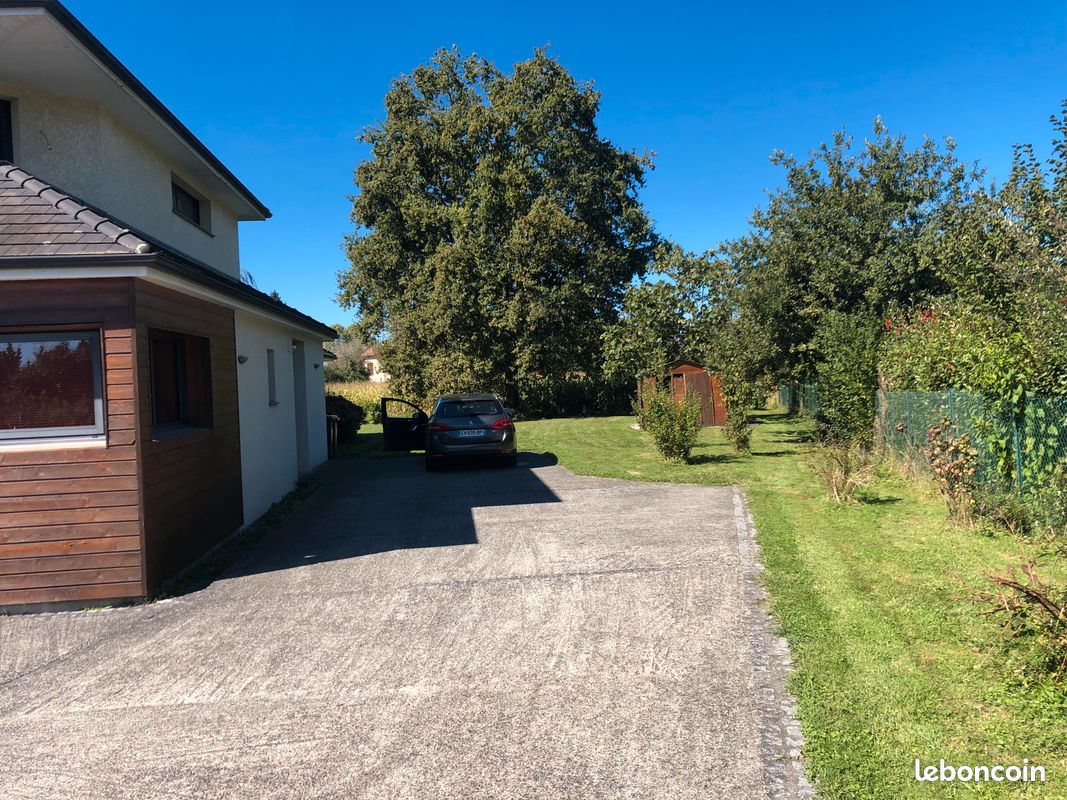 Maison 10 pièces 155 m² · à Thèze · 155 m² · 400 000 €