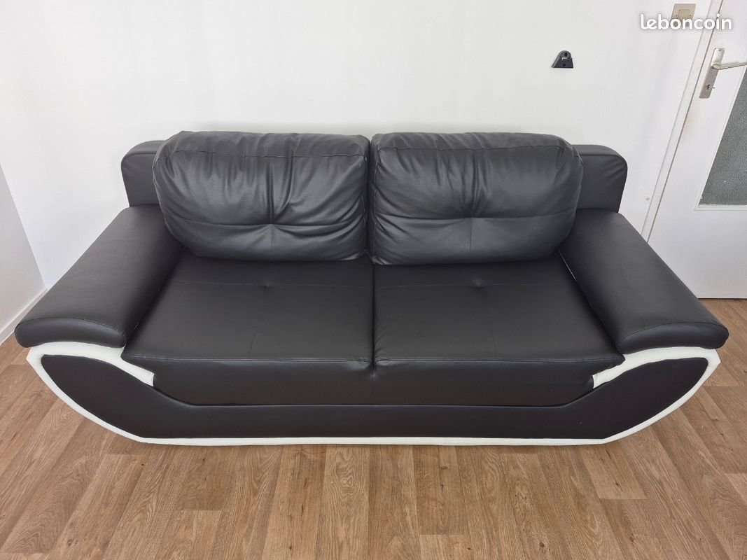 Vend canapé simili cuir (image 1)