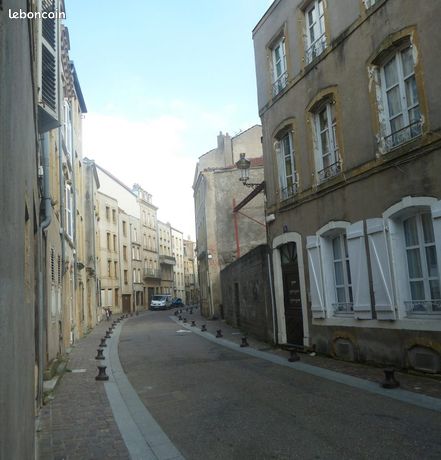 https://img.leboncoin.fr/api/v1/lbcpb1/images/79/33/07/793307be2348cf239d2b1000808085a2a7286c6e.jpg?rule=ad-image