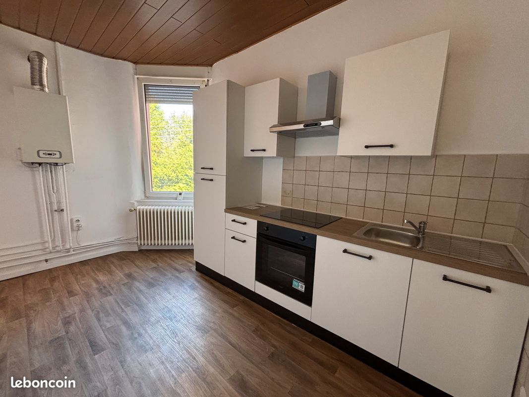 Appartement 4 pièces 92 m² · à Forbach · 92 m² · 735 €/mois