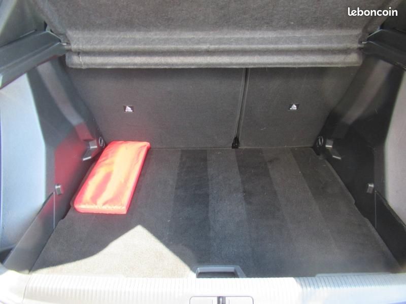 Peugeot 2008 1.5 BlueHDi 130ch S&S Allure EAT8 (image 15)