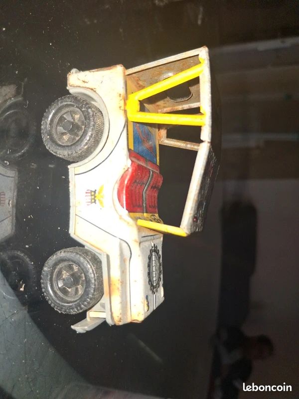 Jouet Miniature Jeep En Tôle - Marque Jean Vinot - Vintage, Bon état