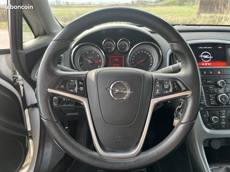 Opel ASTRA SPORTS TOURER 1.7 CDTI 110CH (image 13)