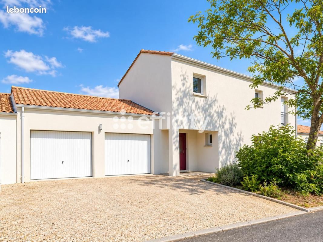 Maison 5 pièces 155 m² · à Saint-Pierre-d'Amilly · 155 m² · 249 000 €