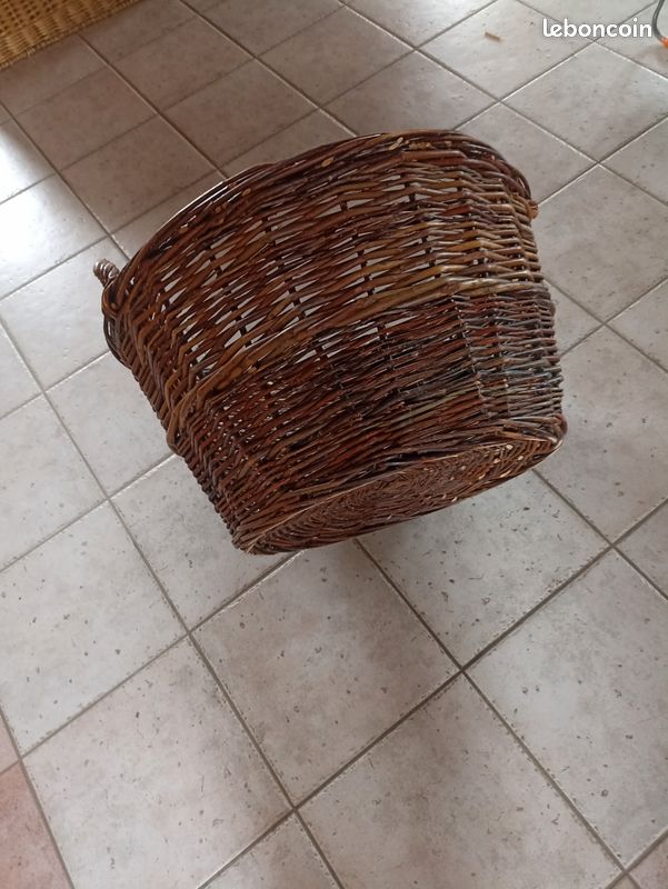Grande panière artisanale en osier (image 1)