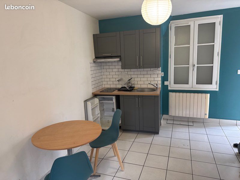 Appartement 1 pièce 20 m² · à Blois · 20 m² · 390 €