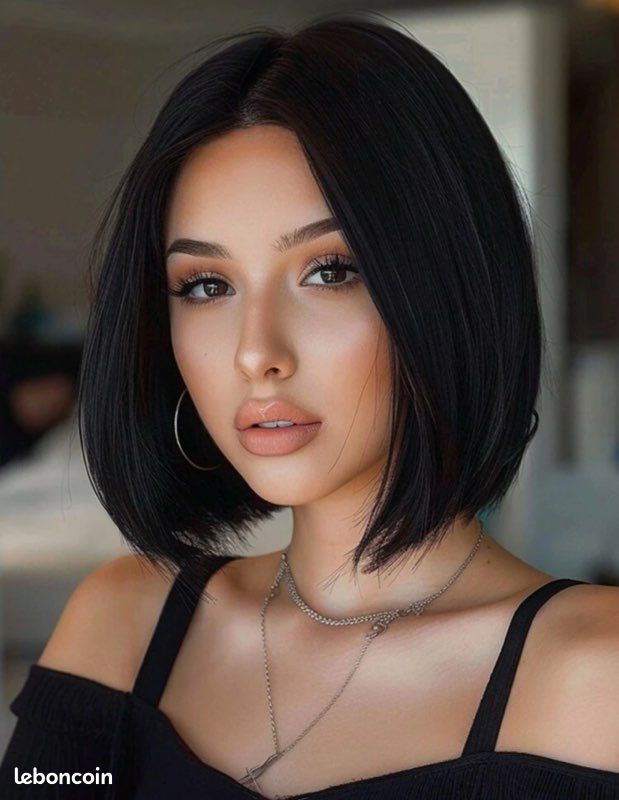 Perruque Synthétique Courte Coupe Carré Noir Lisse – Bonnet Moyen + 4 Bonnets De Rechange
