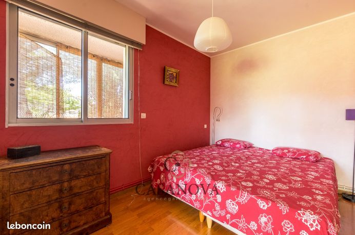 Villa 10 pièces 245 m² — 16
