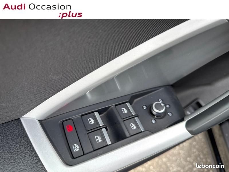 Audi Q3 35 TFSI 150ch Design S tronic 7 (image 15)
