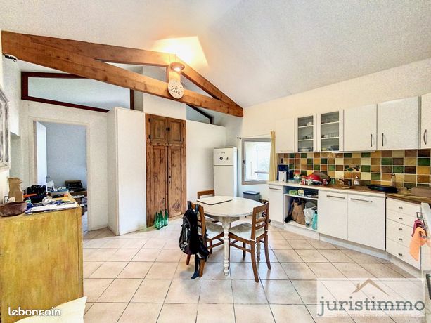Appartement 4 pièces 77 m²