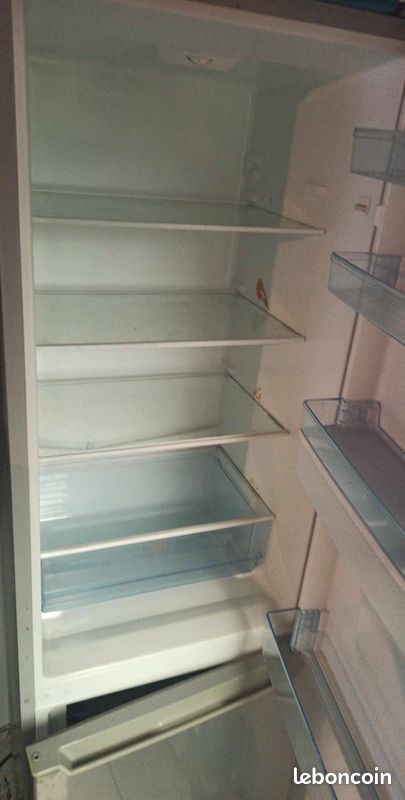 Vend frigo hisense (image 2)