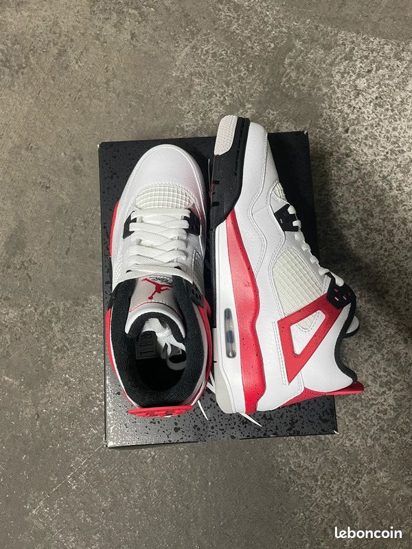 Jordan 4 Red Cement size 46 Chaussures