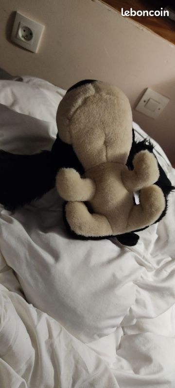 Chien en peluche noir et blanc grosse tête fatiguée (image 3)