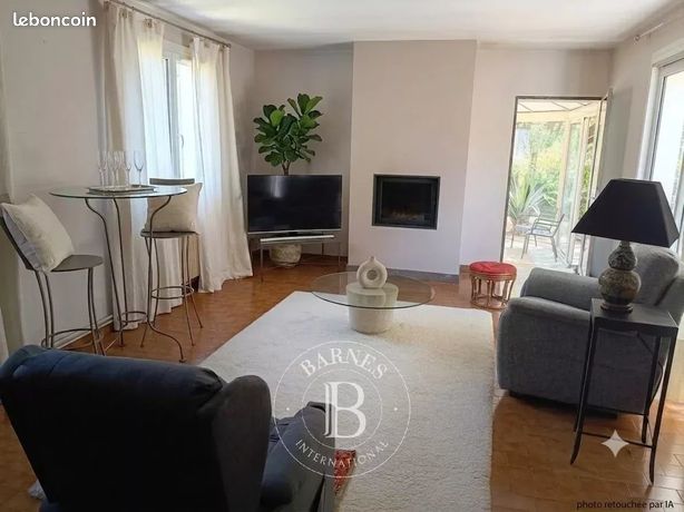 Propriété 4 pièces 157 m² — 3